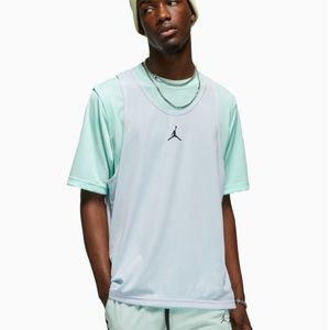 Jordan Dri-FIT Sport Statement Men's 2 in 1 T-Shirt and jersey